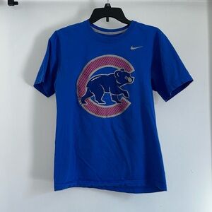 Nike Cubs shirt